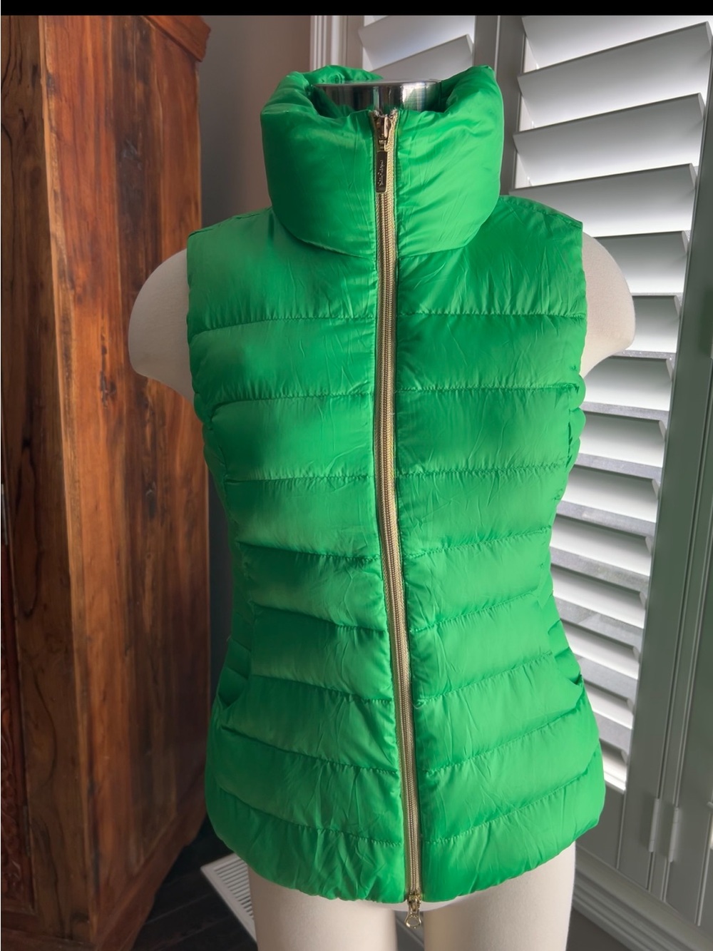 Lily Pulitzer Light Weight Vibrant Lime Green Down/Feather Puffer Vest, Small